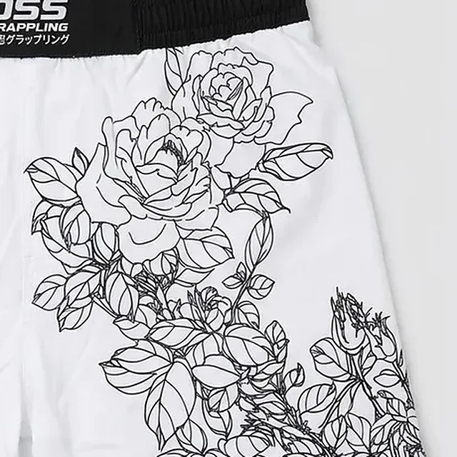 Rosas dibujadas en línea negra sobre el short blanco