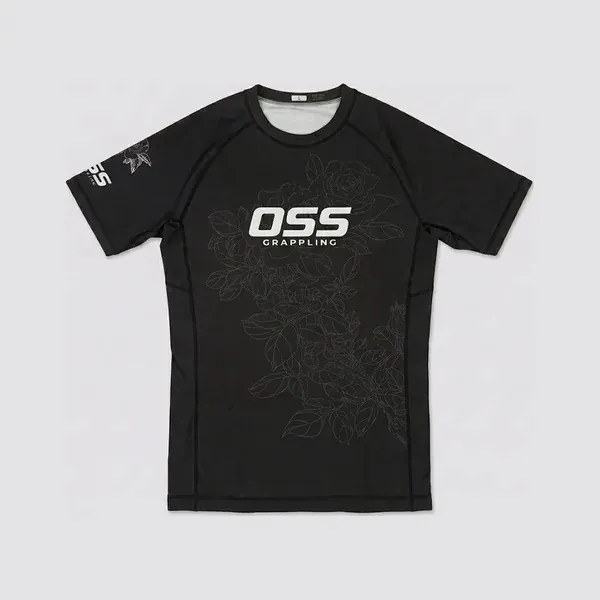 Polera negra OSS